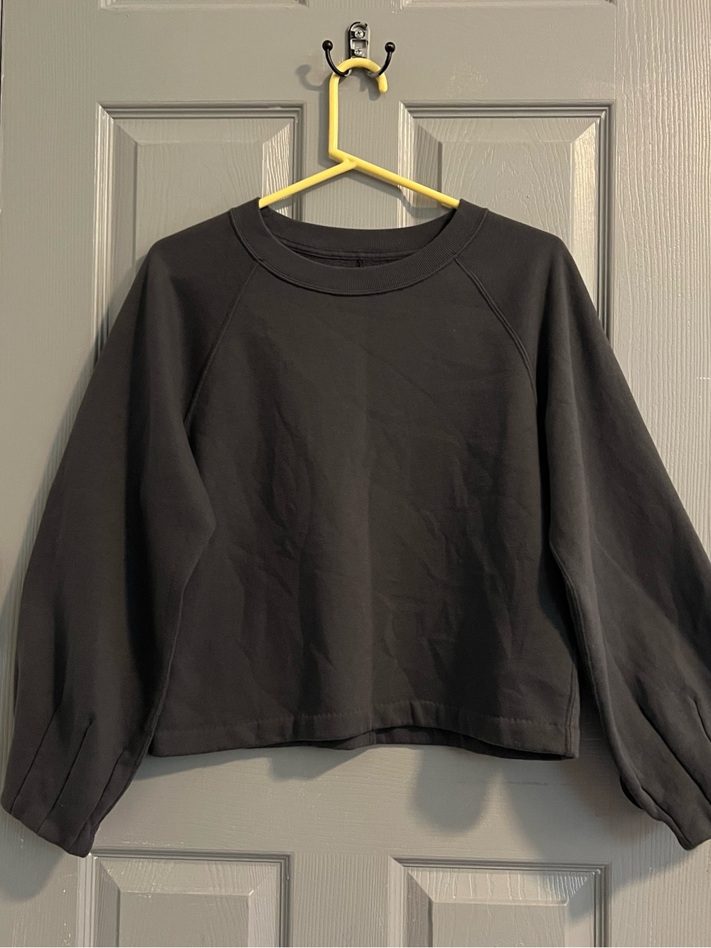 Abercrombie & Fitch Charcoal Cropped Crewneck Sweatshirt Soft A&F Collection